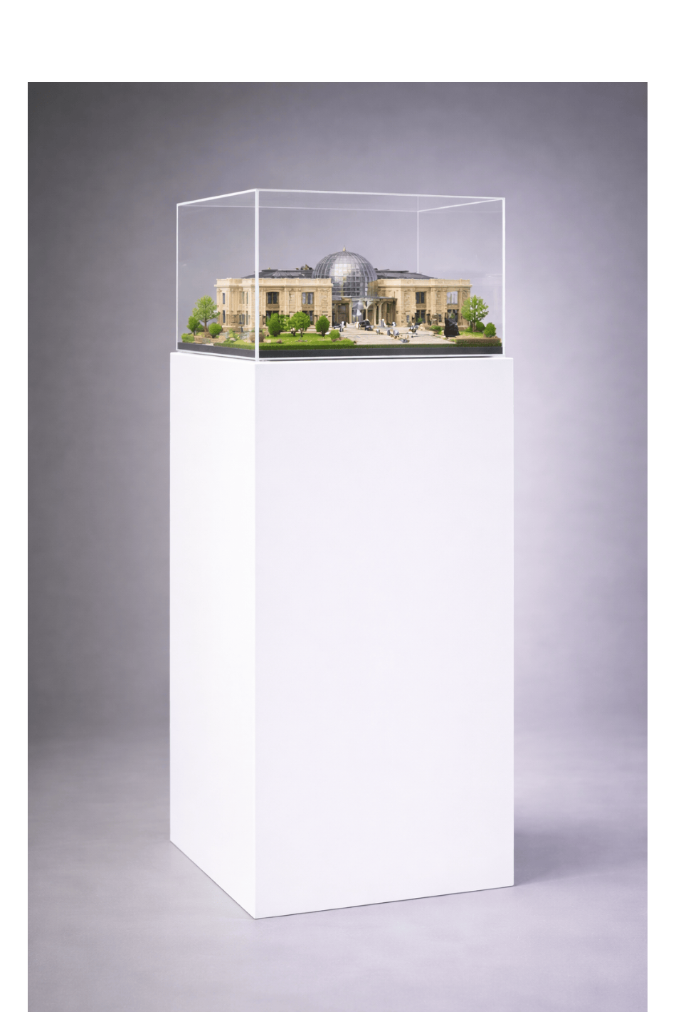 EHDesign weiß Präsentationssäule