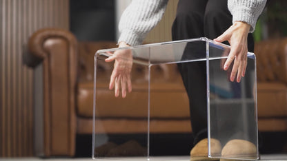 Beistelltisch aus Acrylglas